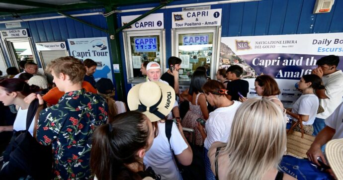 Varata a Capri un’ordinanza “anti petulanza”
