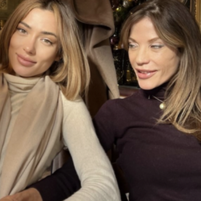 “Con grande dolore nel cuore, vi comunico che mamma è tornata nell’eternità”: morta Wendy Kay, la madre di Soleil Sorge