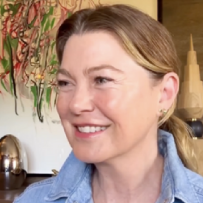“Cosa ho fatto al piede? Vorrei fosse una storia figa, sexy ma sono solo saltata giù dal letto e ho messo male il piede”: il racconto di Ellen Pompeo