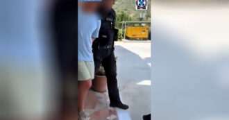 Copertina di Villa Pamphili, Rexal Ford preso a Skiathos: le immagini dell’arresto in Grecia del killer americano