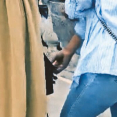 Copertina di Borseggiatori, pacchia a Venezia: ci sono nomi e foto, restano impuniti