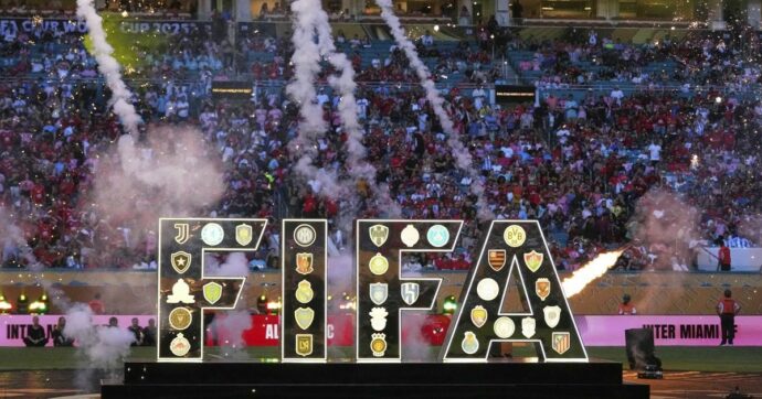 Balli, canti, luci e (tante) star in tribuna: è cominciato il Mondiale per Club. Ma tra Messi e l’Al Ahly finisce 0-0