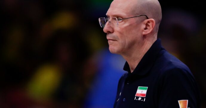 “Papà, ti voglio salutare e dirti che ti amo. Non so se riusciremo a vederci”: l’incubo dei pallavolisti iraniani