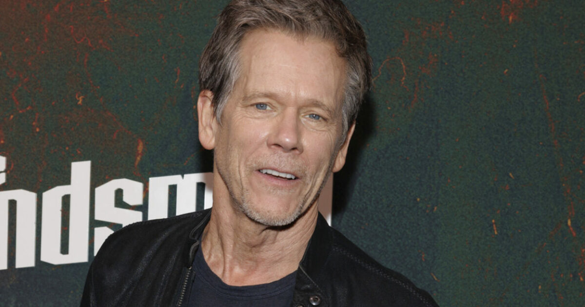 “Il mio naso sembra un garage a due posti. Lo copro quando cammino in mezzo alla gente e non voglio farmi riconoscere”: l’ironia di Kevin Bacon “Il mio naso sembra un garage a due posti. Lo copro quando cammino in mezzo alla gente e non voglio farmi riconoscere”: l’ironia di Kevin Bacon