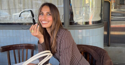 Copertina di “Ho rischiato di esplodere nella sauna con le fiamme alte oltre dieci metri”: orrore e paura per l’influencer australiana Dominique Elissa