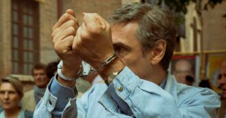 Copertina di L’arresto di Enzo Tortora nella serie tv “Portobello”: ecco le prime immagini – IL VIDEO