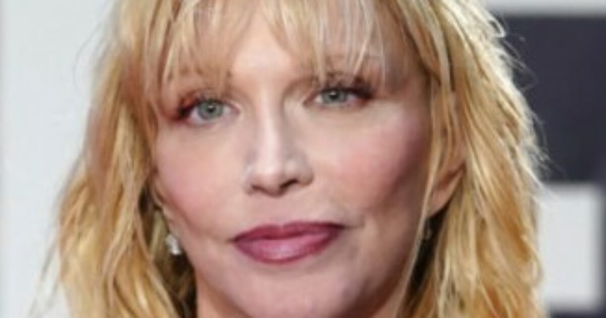 “Sono una libertina, per le mie cose romantiche ho un ‘friend with benefit’ e anche lui è un libertino”: le parole di Courtney Love