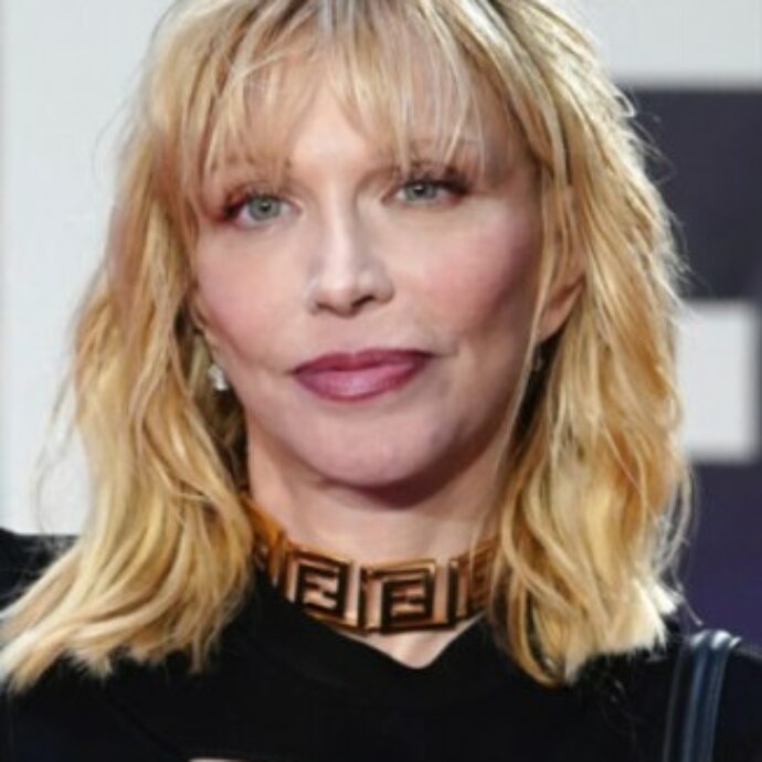 “Sono una libertina, per le mie cose romantiche ho un ‘friend with benefit’ e anche lui è un libertino”: le parole di Courtney Love