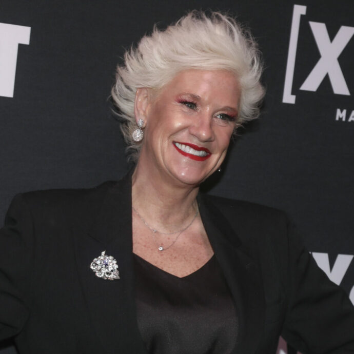 È morta Anne Burrel, la chef di Food Network è stata trovata priva di sensi nel suo appartamento