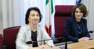 Copertina di Il governo chiede alla Bocconi studio su "Immigrazione come politica per la natalità"