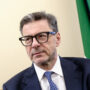 Copertina di Il governo che spende meno in Europa per i sostegni alle famiglie con figli scopre il problema della natalità