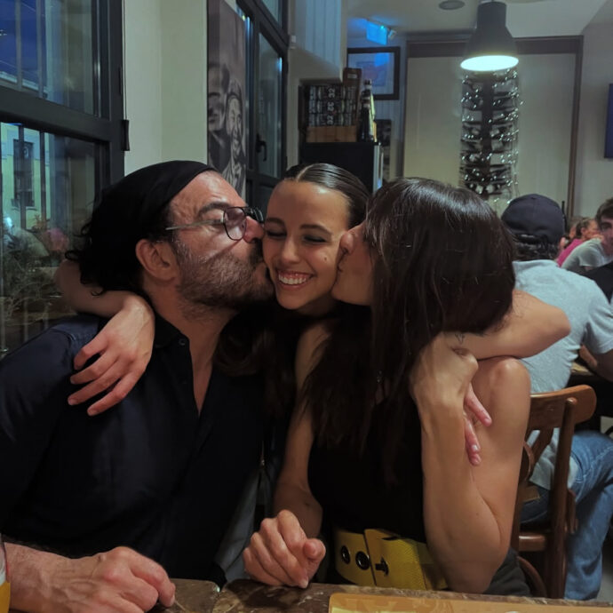 “I momenti d’amore e felicità”: così Ambra Angiolini alla figlia Jolanda e all’ex Francesco Renga