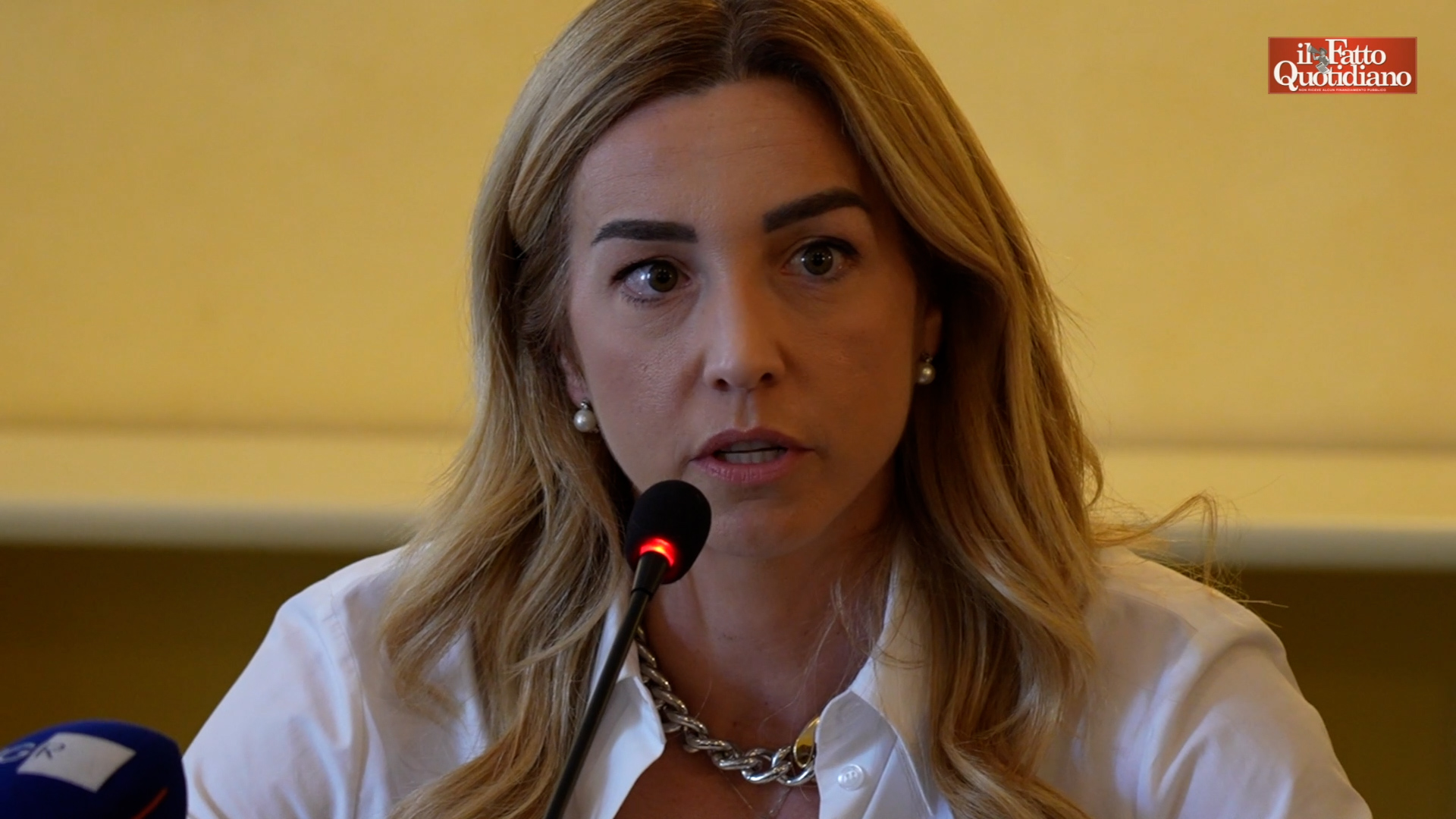genova l8217inchiesta scuote il comune salis denunciate chi ha abusa del proprio ruolo sar224 cacciato