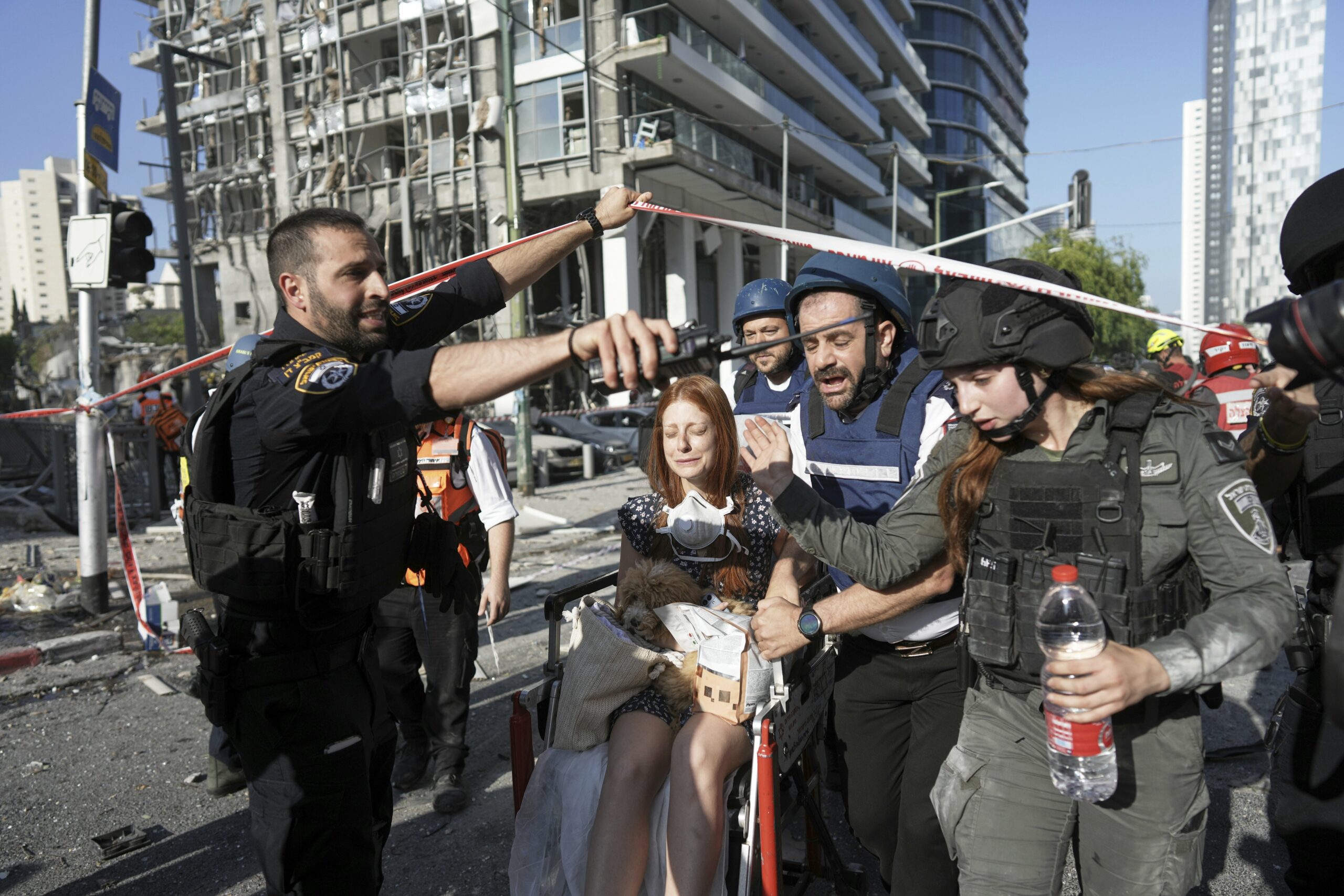Missile iraniano colpisce ospedale nel sud di Israele: evacuato per rischio sostanze tossiche Missile iraniano colpisce ospedale nel sud di Israele: evacuato per rischio sostanze tossiche