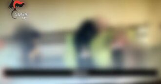 Copertina di Maltrattamenti su persone disabili, otto arresti in Piemonte: contestata anche la violenza sessuale – Video