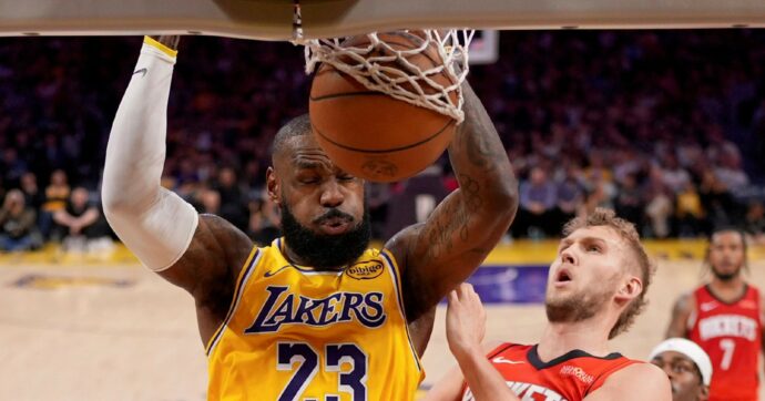 La famiglia Buss vende i Lakers per 10 miliardi di $