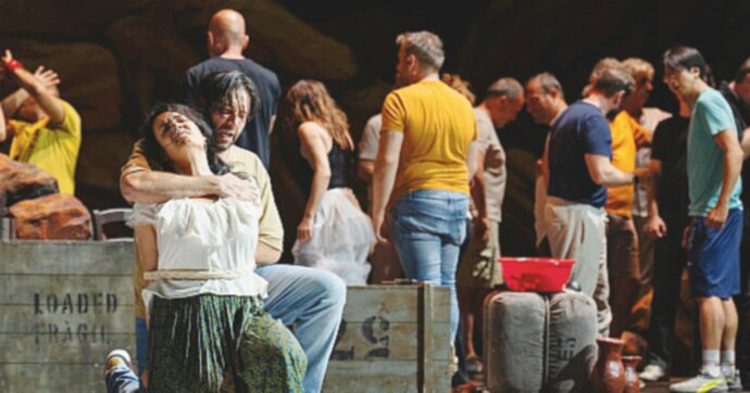 Riecco “la ‘Carmen’ in minigonna” ricreata dal grande Guttuso nel 1970