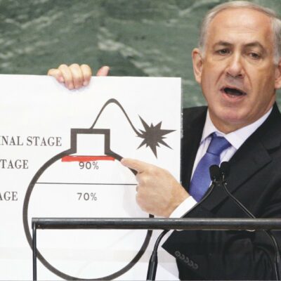 Copertina di “Bibi è nato per questo”. Vent’anni per convincere il mondo sul rischio Iran