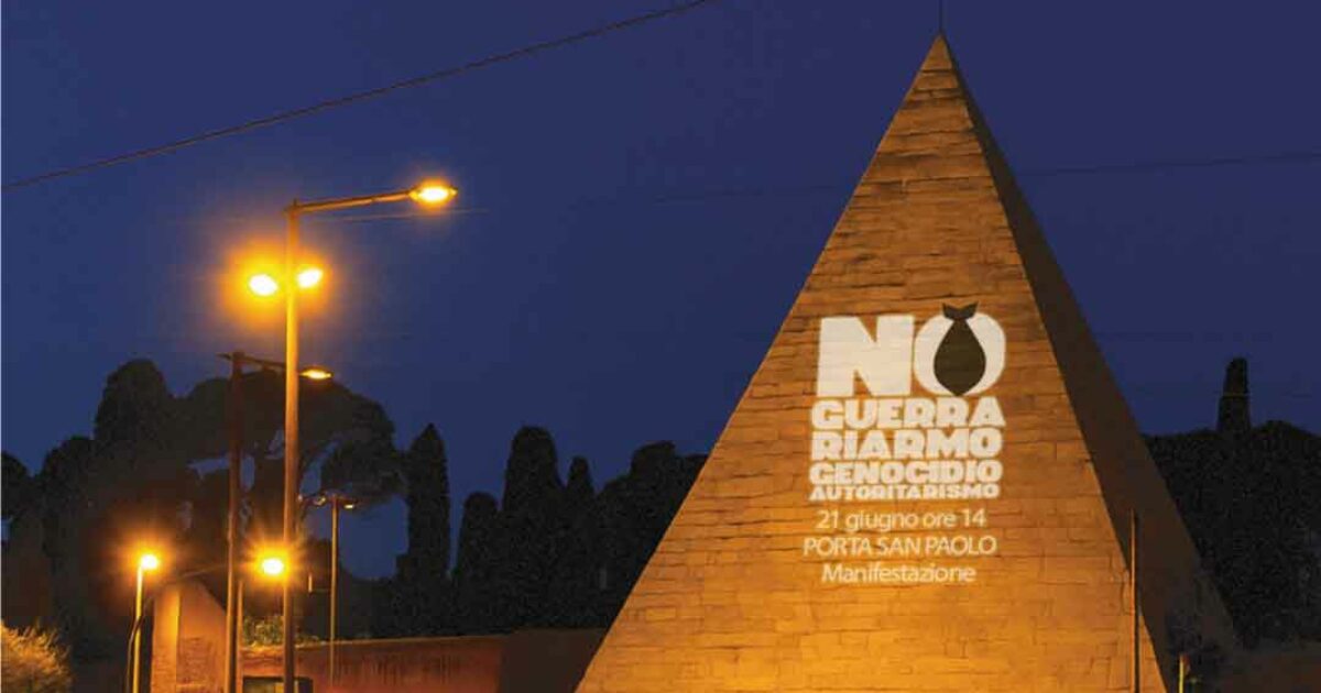 lenzuoli bianchi e suoni delle bombe su gaza sabato la manifestazione contro il riarmo attese migliaia di persone