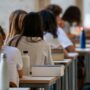 Copertina di Maturità, Giacomo Montale e i lumini dei Malavoglia: le gaffe e gli errori degli studenti