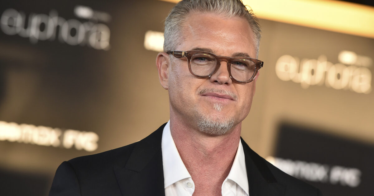 “Andrò avanti finché non si romperanno le ruote”: Eric Dane di Grey’s Anatomy torna sul red carpet dopo la diagnosi di SLA “Andrò avanti finché non si romperanno le ruote”: Eric Dane di Grey’s Anatomy torna sul red carpet dopo la diagnosi di SLA