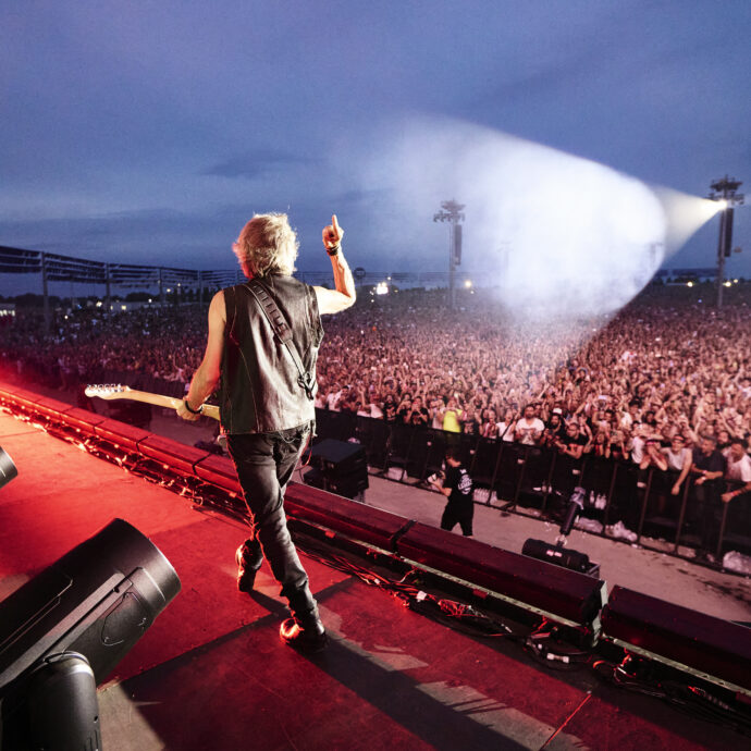 Grandi concerti 2025: Ligabue al primo posto per numero di spettatori per l’evento al Campovolo, mentre per spesa al botteghino al top gli AC/DC all’Autodromo Internazionale Enzo e Dino Ferrari di Imola