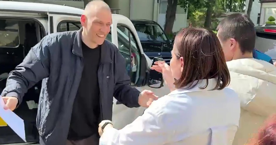 Bielorussia, scarcerato dopo 5 anni il leader dell’opposizione Tikhanovsky: “Una richiesta di Trump” Bielorussia, scarcerato dopo 5 anni il leader dell’opposizione Tikhanovsky: “Una richiesta di Trump”