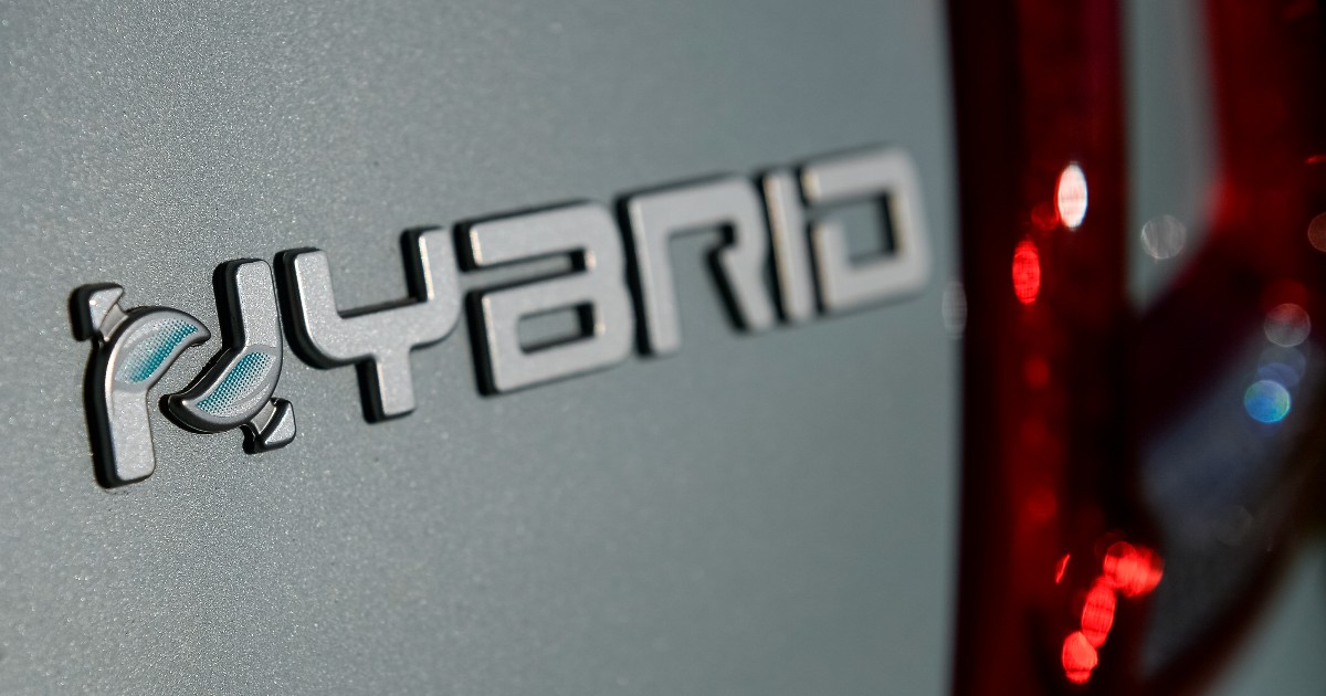 Auto ibride, quanta confusione tra i consumatori. Un metodo per la classificazione Auto ibride, quanta confusione tra i consumatori. Un metodo per la classificazione