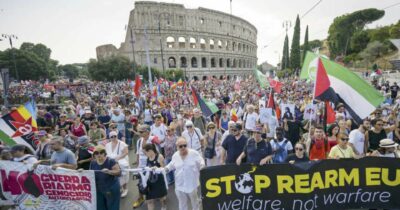 Copertina di Partiti e società civile insieme: “Fermiamo Israele e le bombe”