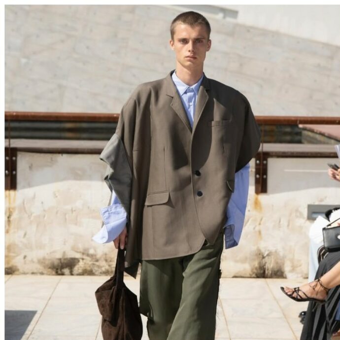 Niccolò Pasqualetti debutta a Pitti Uomo: ecco chi è la nuova voce della moda italiana genderless