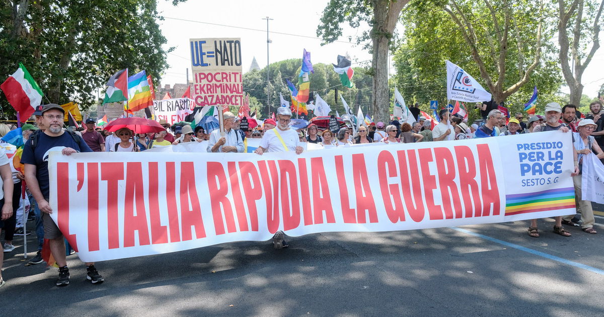 avevamo ragione a gridare fuori l8217italia dalla nato non fosse stato ammazzato pio la torre8230