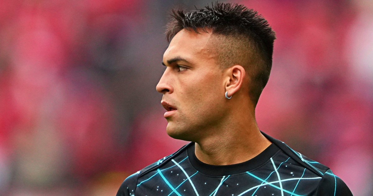 “Dobbiamo saper soffrire e fare il gioco sporco”: Lautaro striglia l’Inter dopo la figuraccia scampata al Mondiale per Club “Dobbiamo saper soffrire e fare il gioco sporco”: Lautaro striglia l’Inter dopo la figuraccia scampata al Mondiale per Club