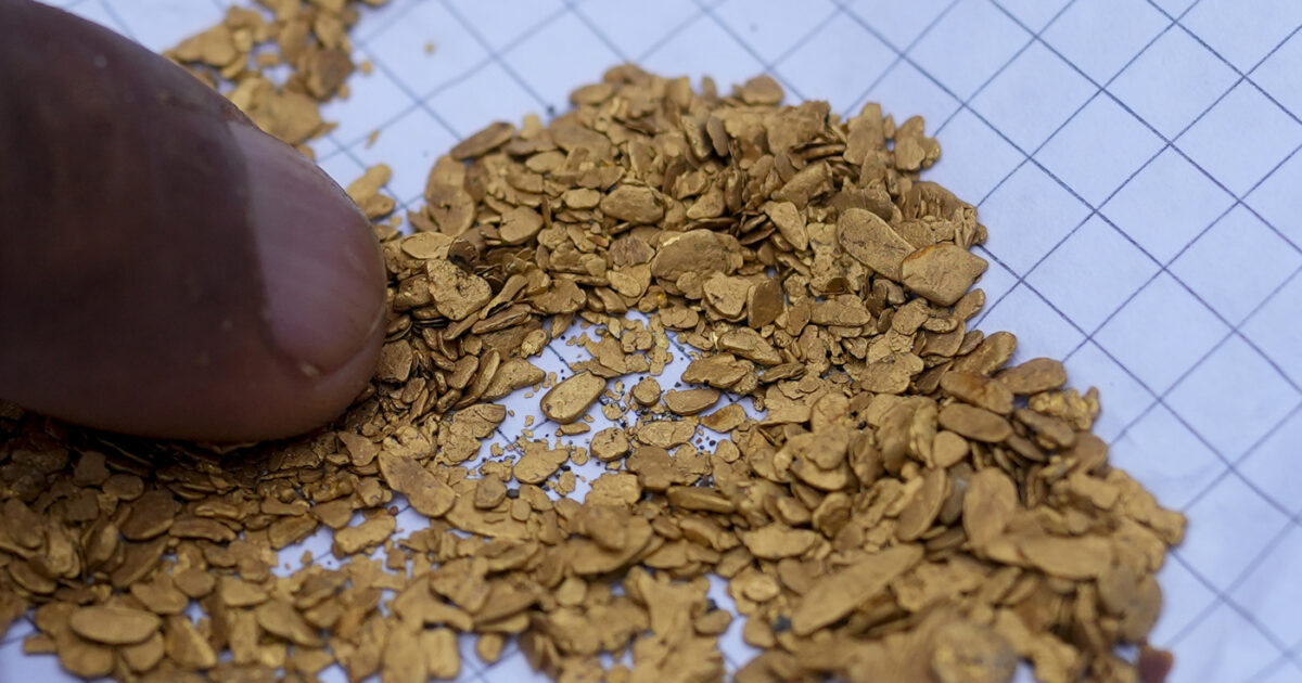 Estrazione illegale di oro in Amazzonia, nelle carte di un’inchiesta brasiliana si cita l’italiana Italpreziosi Estrazione illegale di oro in Amazzonia, nelle carte di un’inchiesta brasiliana si cita l’italiana Italpreziosi