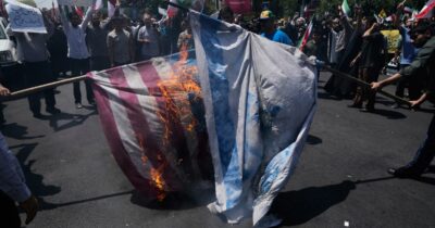 Copertina di Maxi attacco di Israele all’Iran, colpito nuovamente il sito nucleare di Fordow. Katz: “Forza senza precedenti”. Teheran alla Francia: “L’inazione avrà conseguenze”