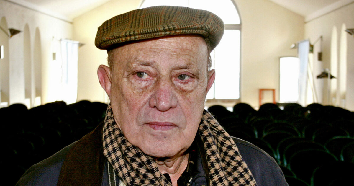 È morto Arnaldo Pomodoro: una delle voci più autorevoli, lucide e visionarie della storia dell’arte È morto Arnaldo Pomodoro: una delle voci più autorevoli, lucide e visionarie della storia dell’arte