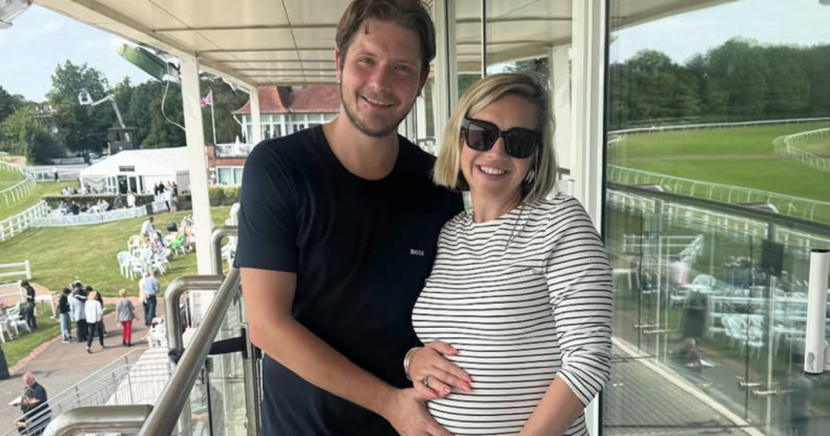 “Per Phoenix, nato dormendo, amato per sempre. Non hai respirato, non hai visto. Eppure, sei tutto per me”: Kelsey Parker piange la morte del terzo figlio