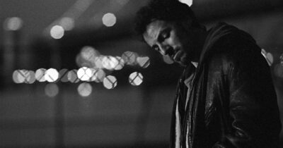 Copertina di “La pura incompetenza dell’amministrazione Trump potrebbe portare i semi della sua stessa distruzione. Mai vissuto un’epoca così”: parla Bruce Springsteen