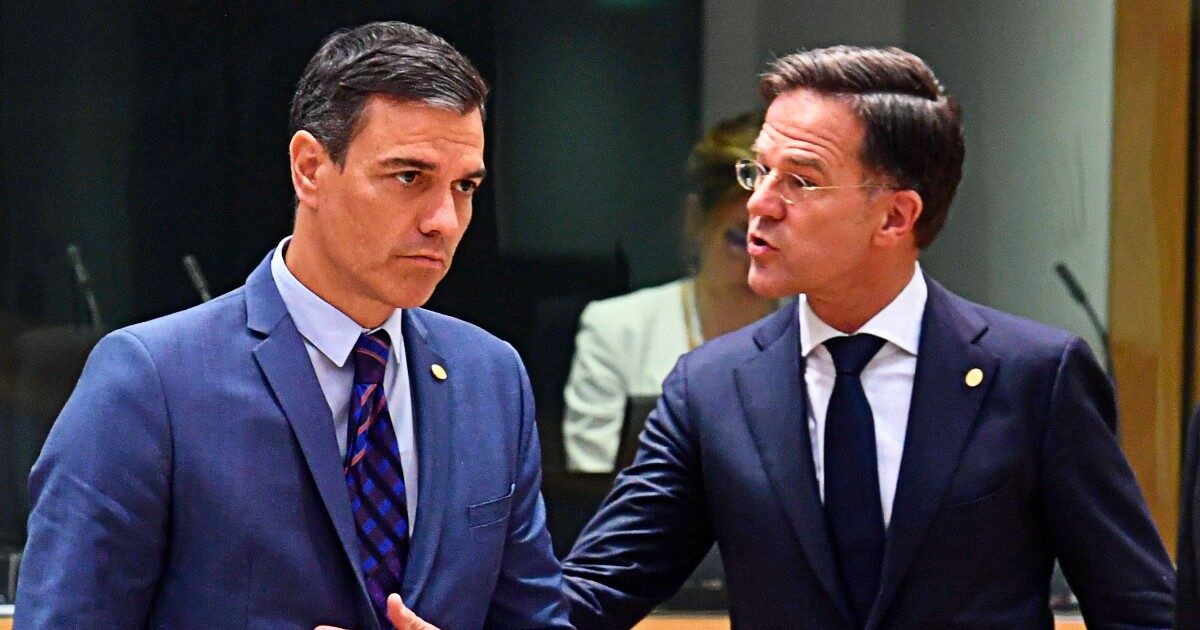 La Spagna e la battaglia alla Nato, i giornali di destra contro Sànchez: “Lo fa per consenso interno”. Ma nessuno lo accusa di “intelligenza col nemico”