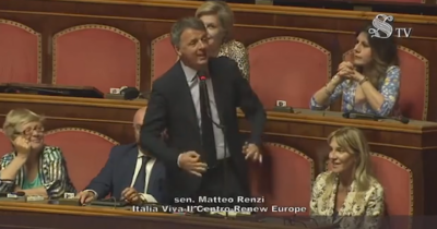 Copertina di Renzi sfotte Tajani: “Porta sfortuna, non ne imbrocca una. Appena dice che va tutto bene, in Medio Oriente si bombardano”