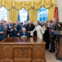 Copertina di Il leader, Dio e l’esercito: così la tregua tra Israele e Iran esalta il messianesimo guerresco di Trump
