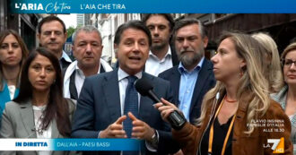 Copertina di Conte smentisce Meloni: “Non ho sottoscritto nessun 2%. L’accordo è del 2014 e io ero professore a Firenze”. Su La7