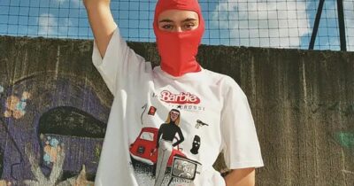 Copertina di Studentessa indossa maglia Br, poi si scusa