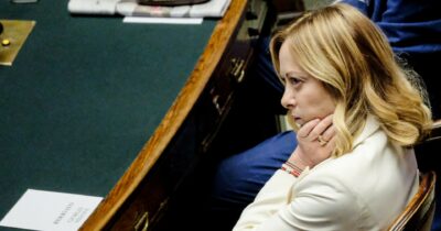 Copertina di Paragon, Meloni fugge: “Parlo solo di cose importanti”