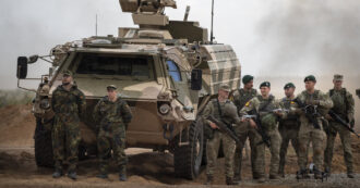 Germania, il governo vuole reintrodurre la leva obbligatoria: “Obiettivo 60mila reclute in più e 200mila riservisti”