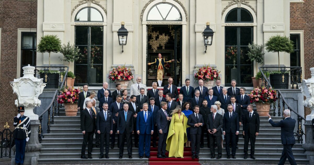 nato trump oggi l8217intesa sul 5 nella difesa rutte i paesi dovranno trovare i soldi anche se in difficolt224