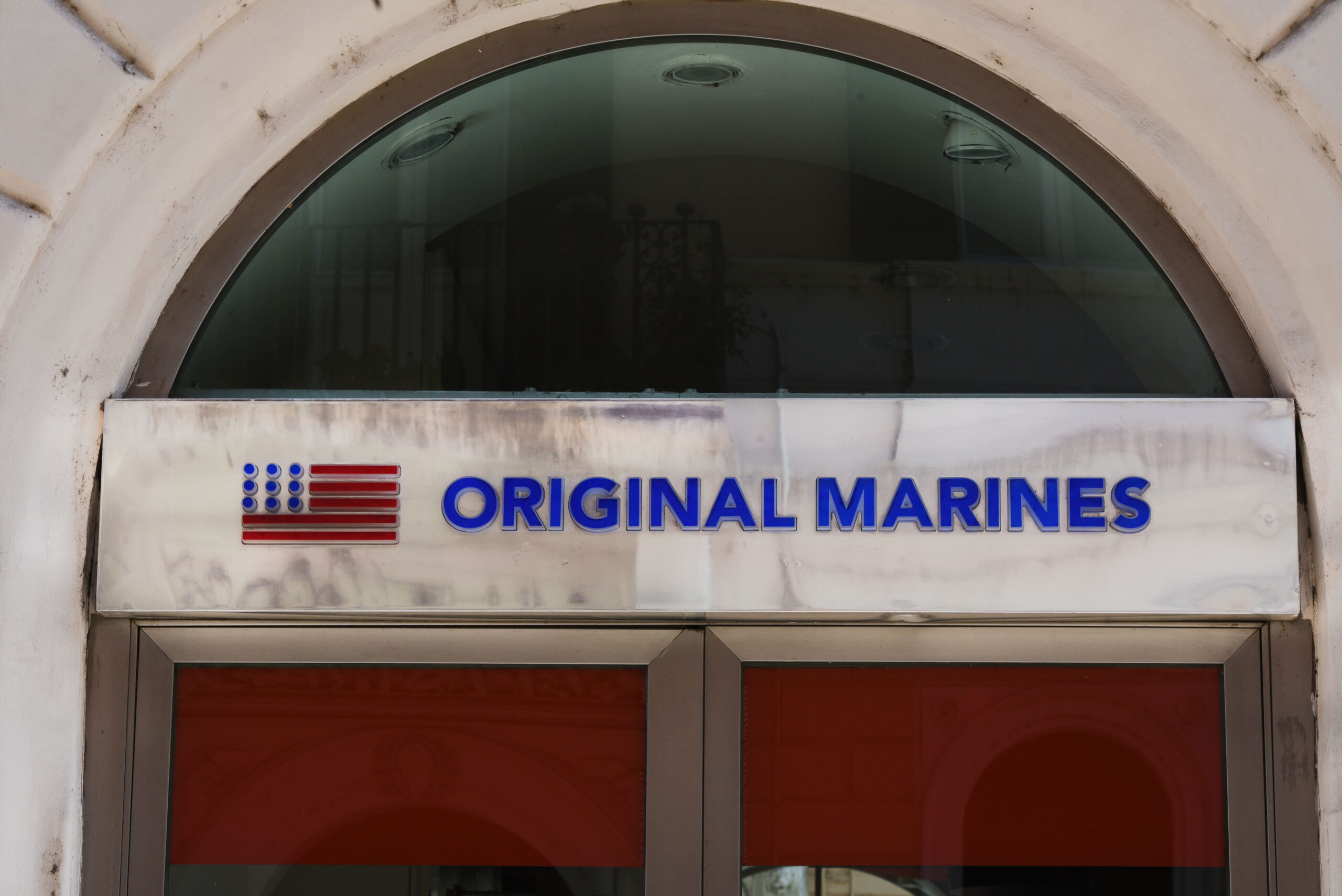 “Falsi nei bilanci di Original Marines”, interdetti otto amministratori: c’è anche il capo dei commercialisti di Napoli “Falsi nei bilanci di Original Marines”, interdetti otto amministratori: c’è anche il capo dei commercialisti di Napoli