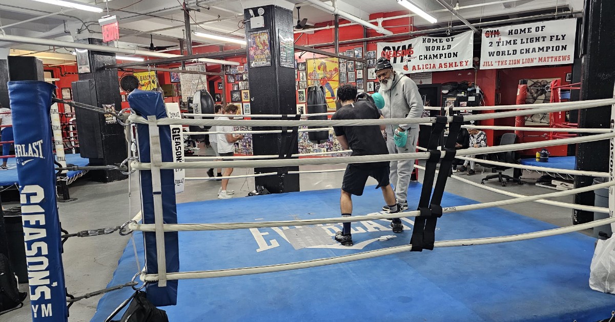 Viaggio nel triangolo della boxe di New York, dove mito e leggenda si mescolano tra storie di campioni e scene da film Viaggio nel triangolo della boxe di New York, dove mito e leggenda si mescolano tra storie di campioni e scene da film