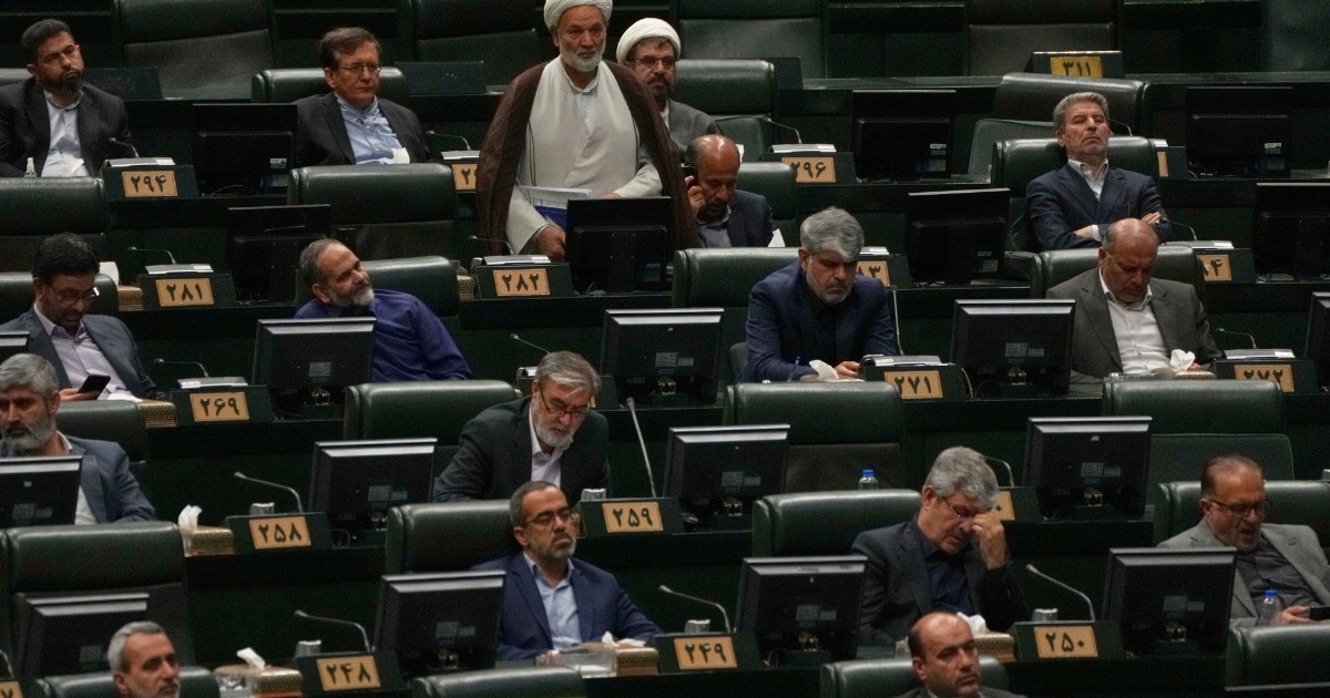 iran il parlamento vota a favore della sospensione della cooperazione con l8217agenzia atomica