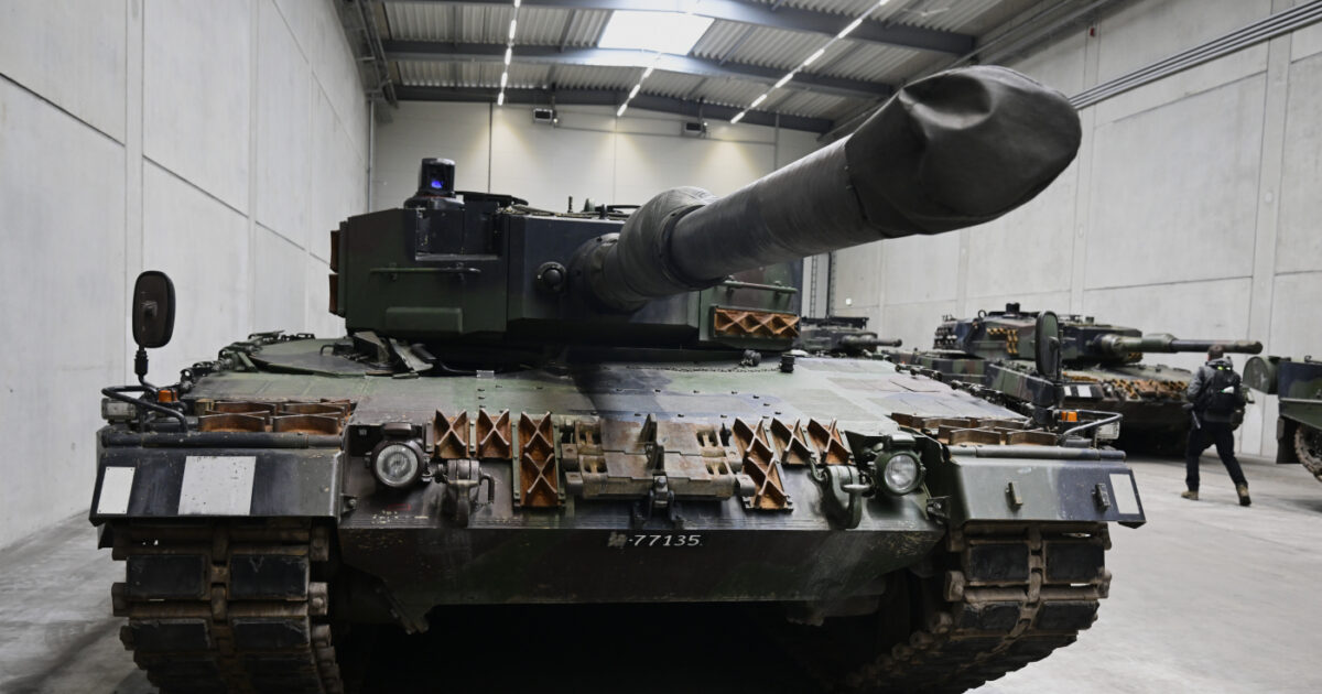 Sovrapprezzi, ritardi e dominio di Rheinmetall: ecco come la Germania ha speso i primi 100 miliardi per il riarmo Sovrapprezzi, ritardi e dominio di Rheinmetall: ecco come la Germania ha speso i primi 100 miliardi per il riarmo