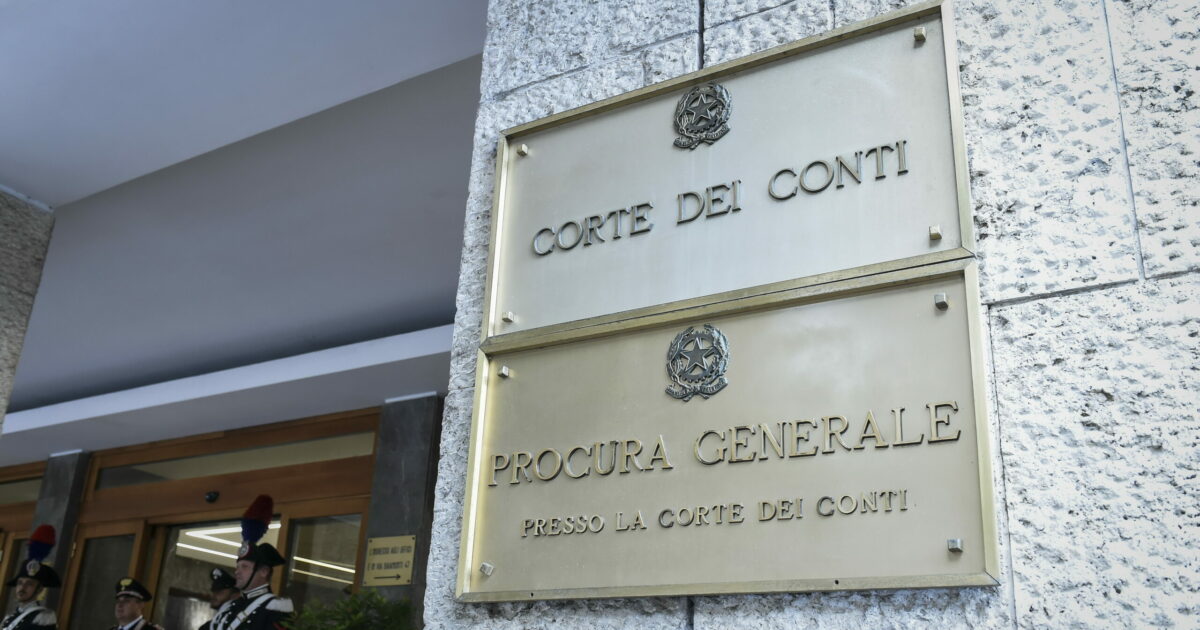 La Corte dei conti mette in guardia sulle spese per la Difesa: “Scelte difficili per l’Italia vista la situazione di deficit” La Corte dei conti mette in guardia sulle spese per la Difesa: “Scelte difficili per l’Italia vista la situazione di deficit”